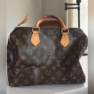 Louis Vuitton Speedy Bag